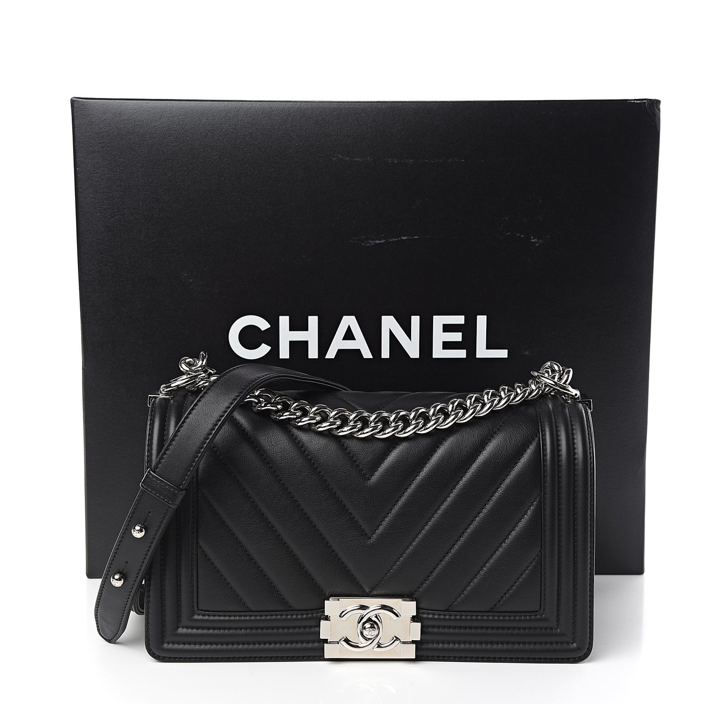 Calfskin Chevron Quilted Medium Boy Flap Black