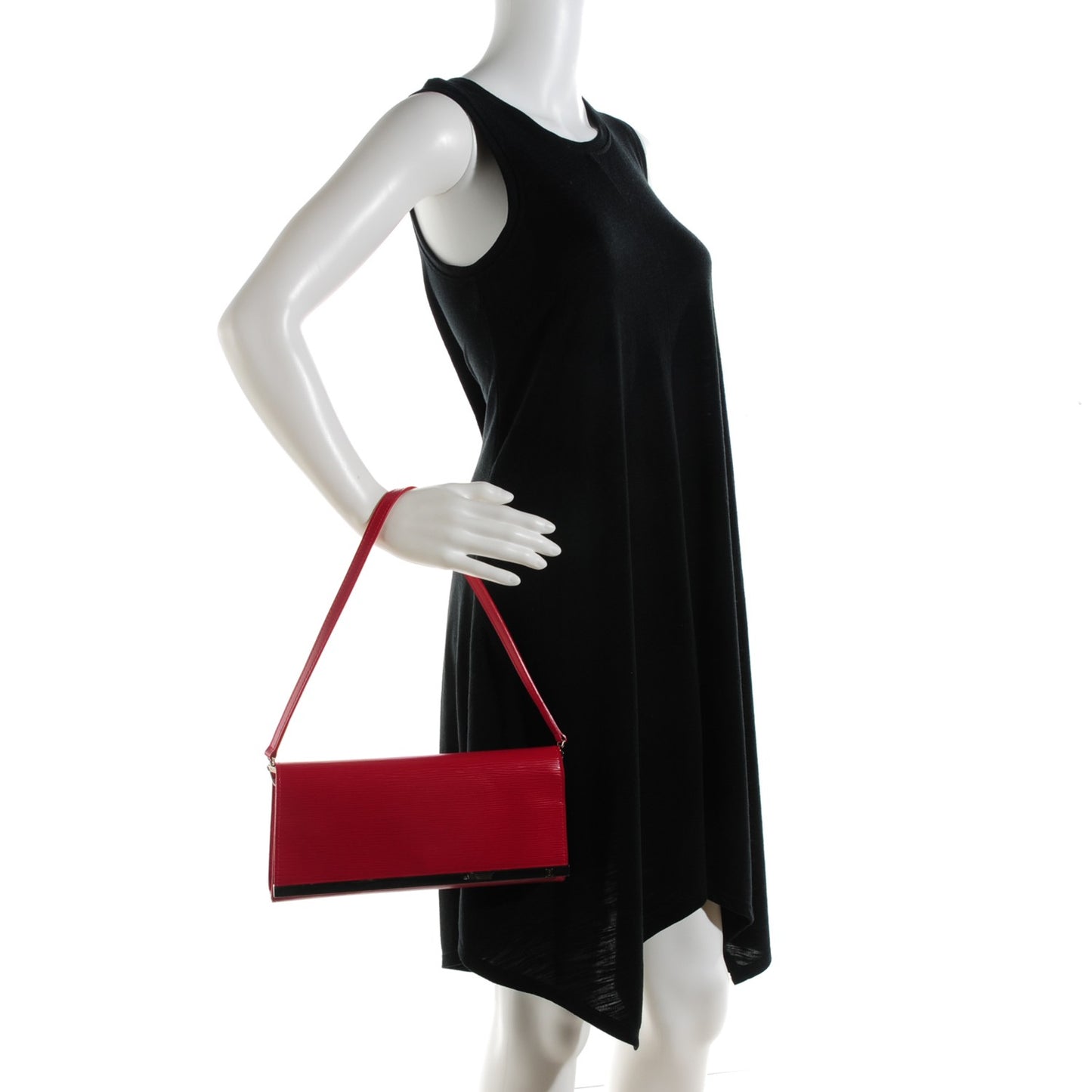 Epi Sevigne Clutch Carmine