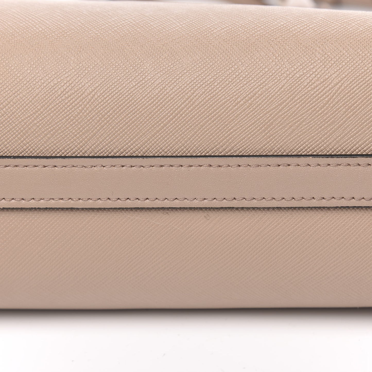 Saffiano Soft Calfskin Small Zippered Tote Cipria