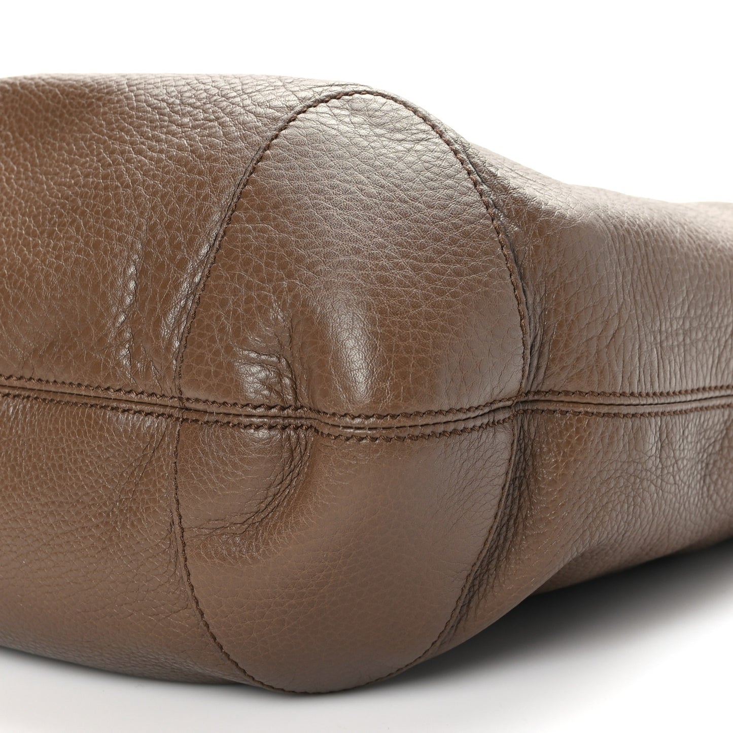 Cellarius Calfskin Medium Soho Chain Hobo Acero
