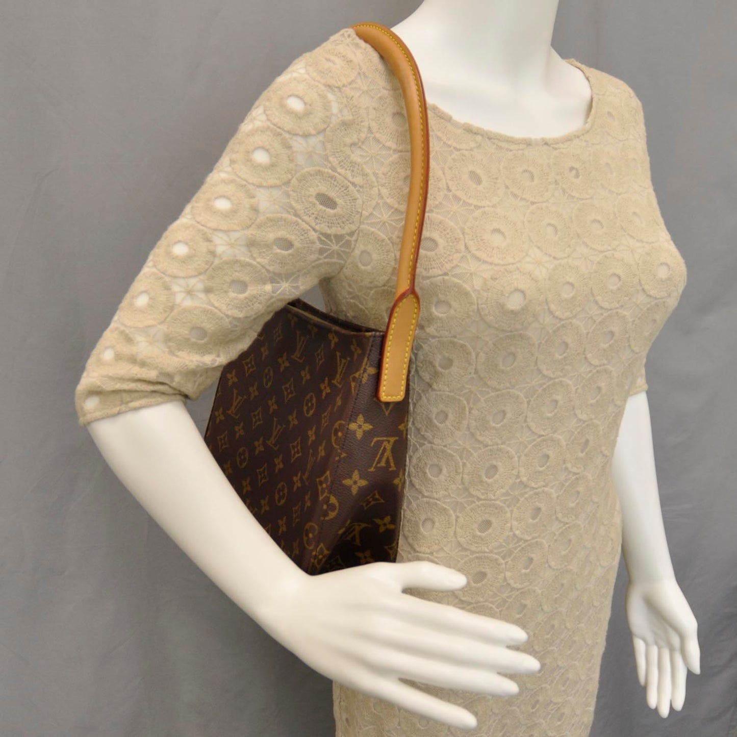 Monogram Looping MM