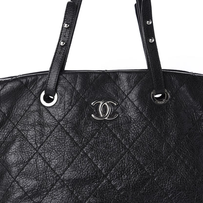 Chanel Glazed Calfskin Large On The Road Tote Black 14 of 14