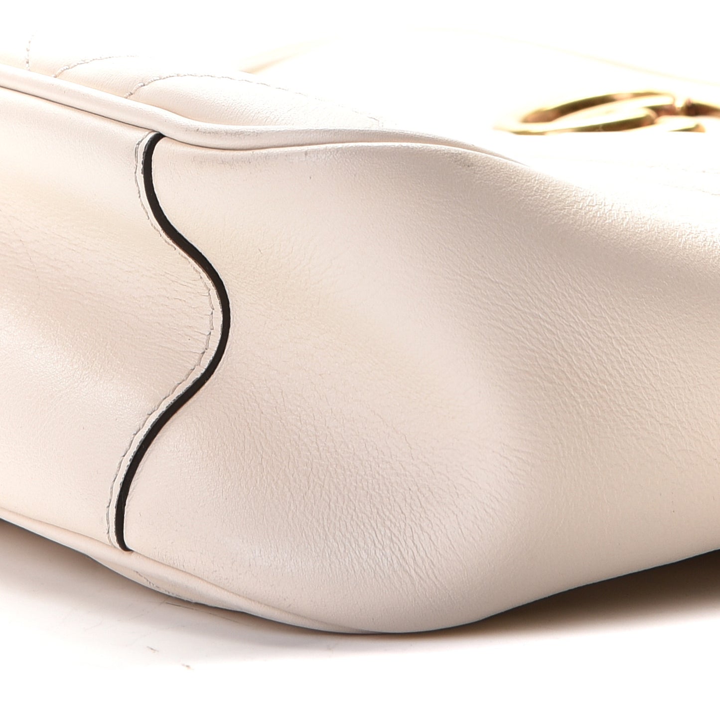 Calfskin Matelasse Medium GG Marmont Chain Shoulder Bag Mystic White
