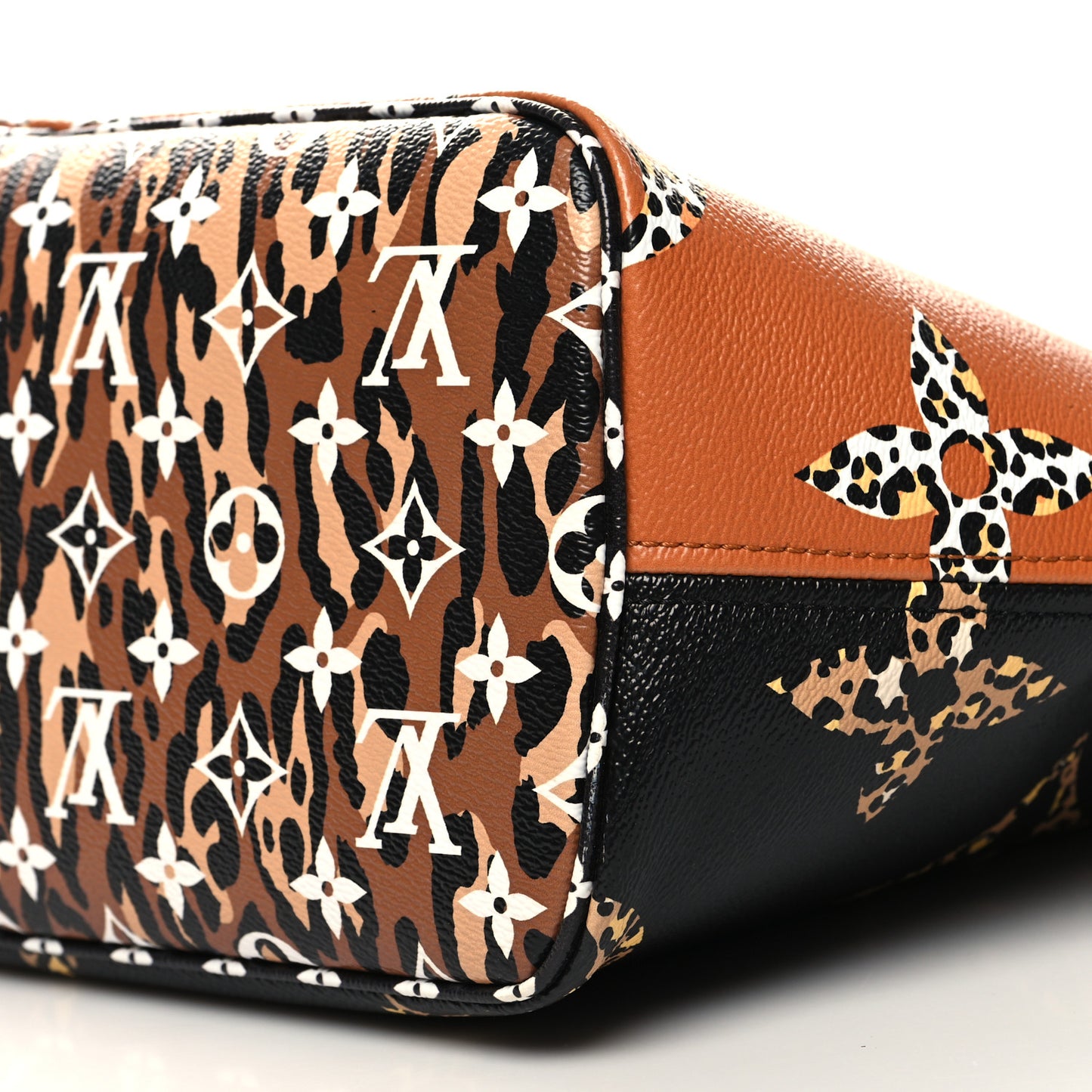 Monogram Giant Jungle Neverfull MM Black