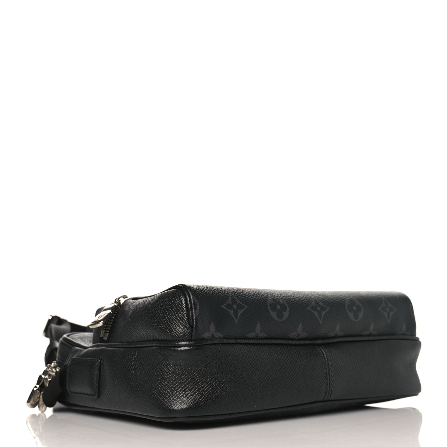 Taiga Monogram Eclipse Outdoor Messenger Black