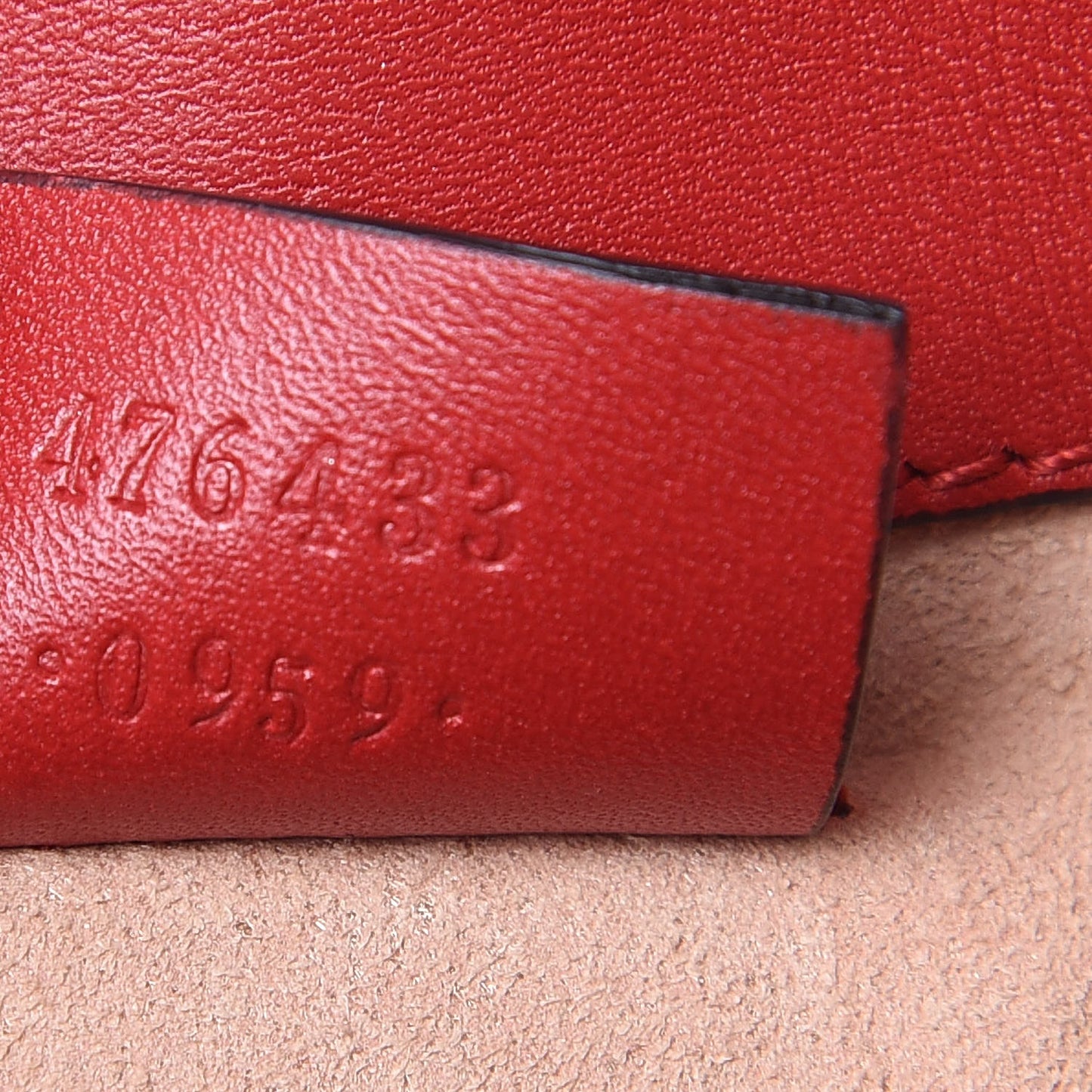 Calfskin Matelasse Super Mini GG Marmont Shoulder Bag Hibiscus Red