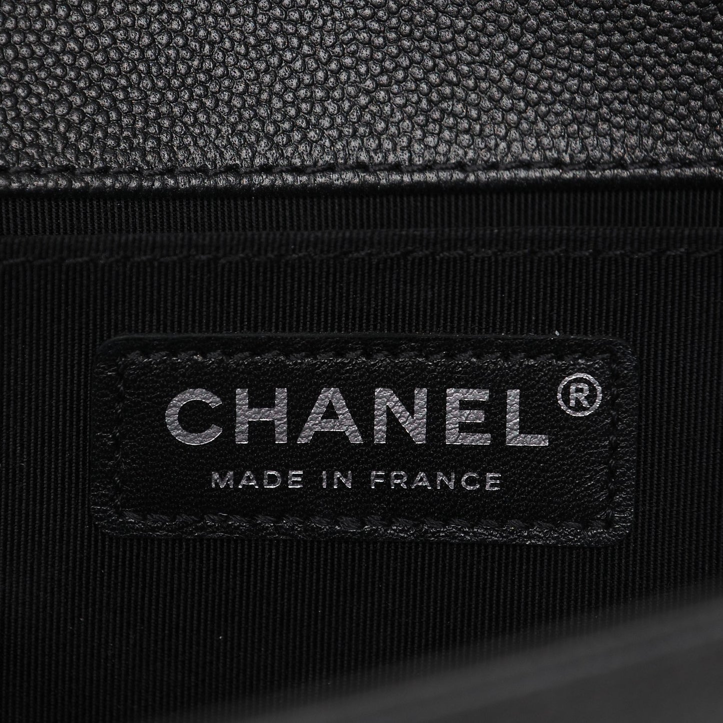 Caviar Quilted Medium Boy Flap So Black