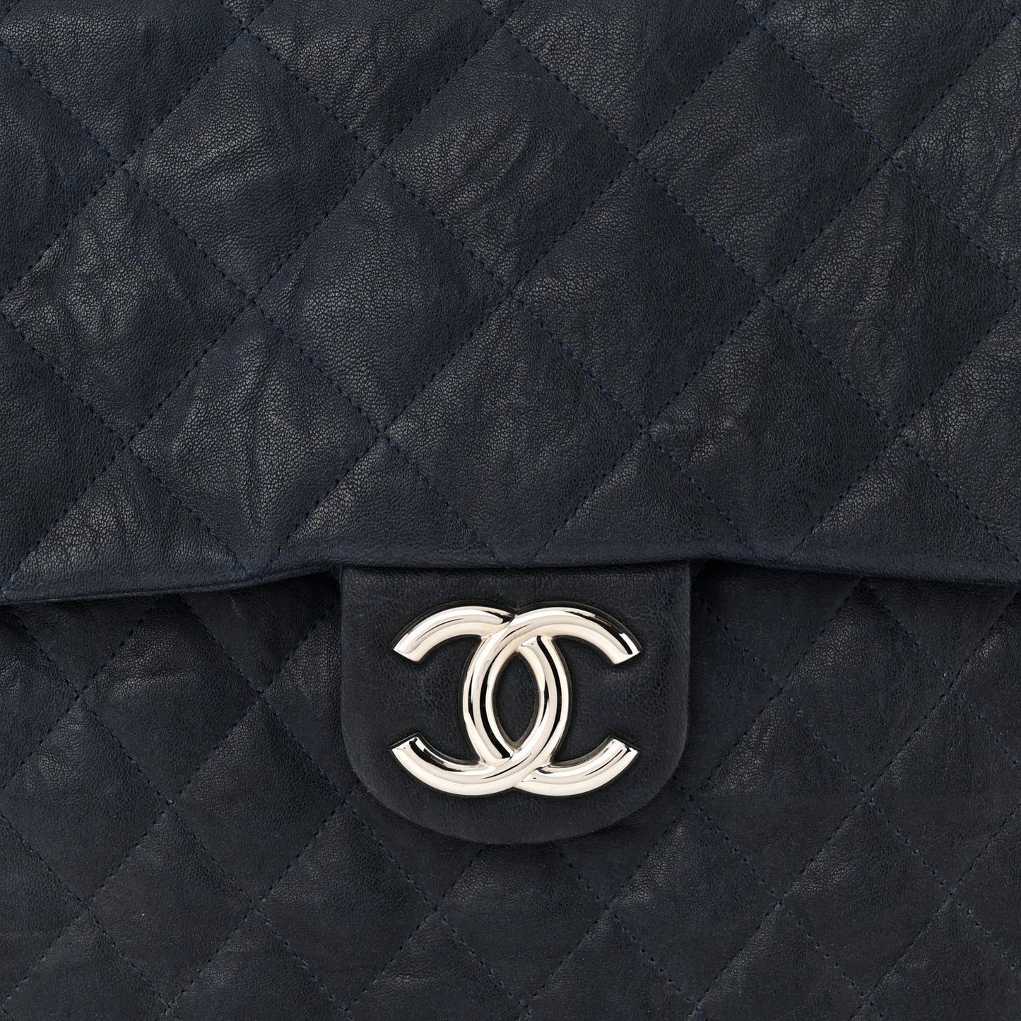 Washed Lambskin Quilted Maxi Chain Around Flap Black