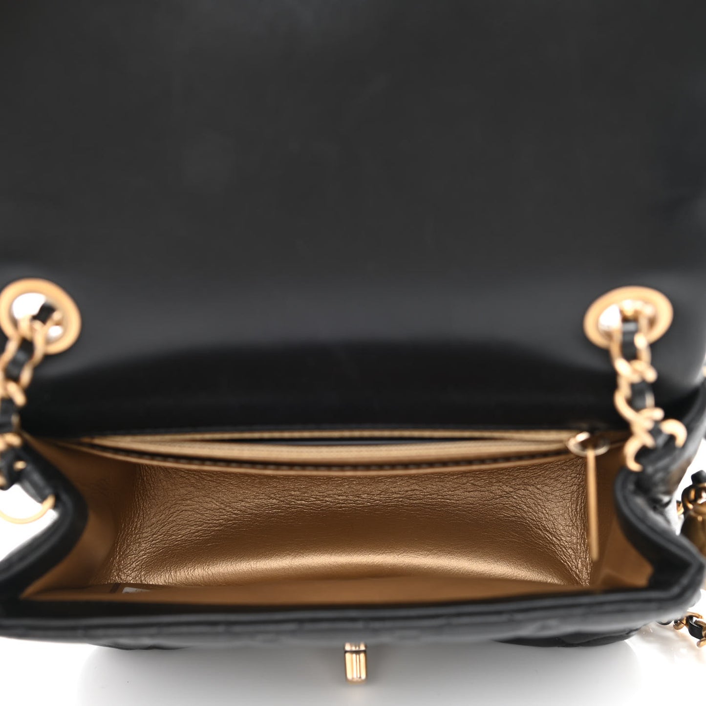 Lambskin Quilted Mini Pearl Crush Flap Black