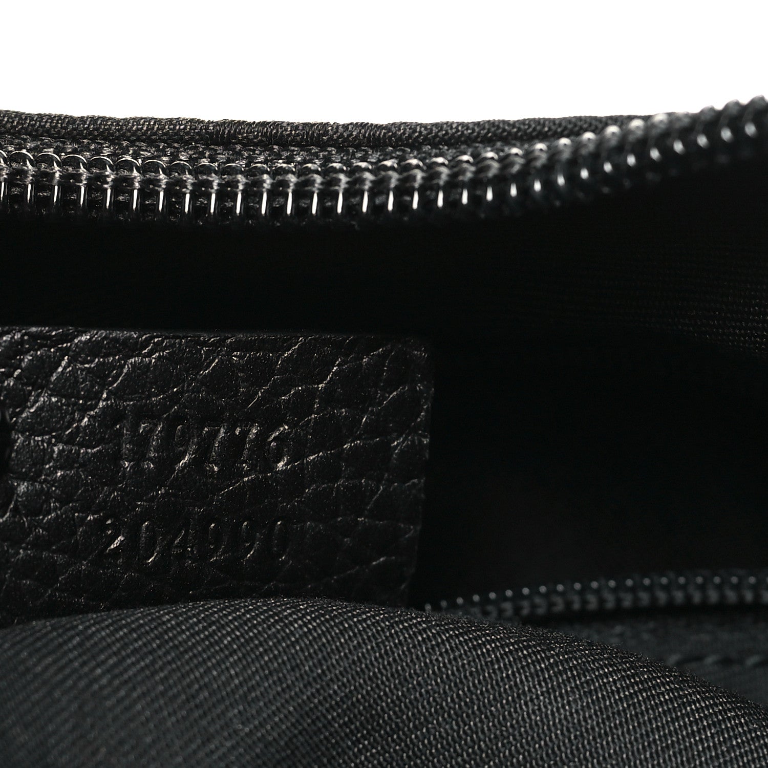 Gucci Nylon Monogram Small Hobo Black 1853994 – FASHIONPHILE