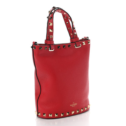 Valentino Garavani Pebbled Calfskin Rockstud Bucket Bag Red 3 of 10