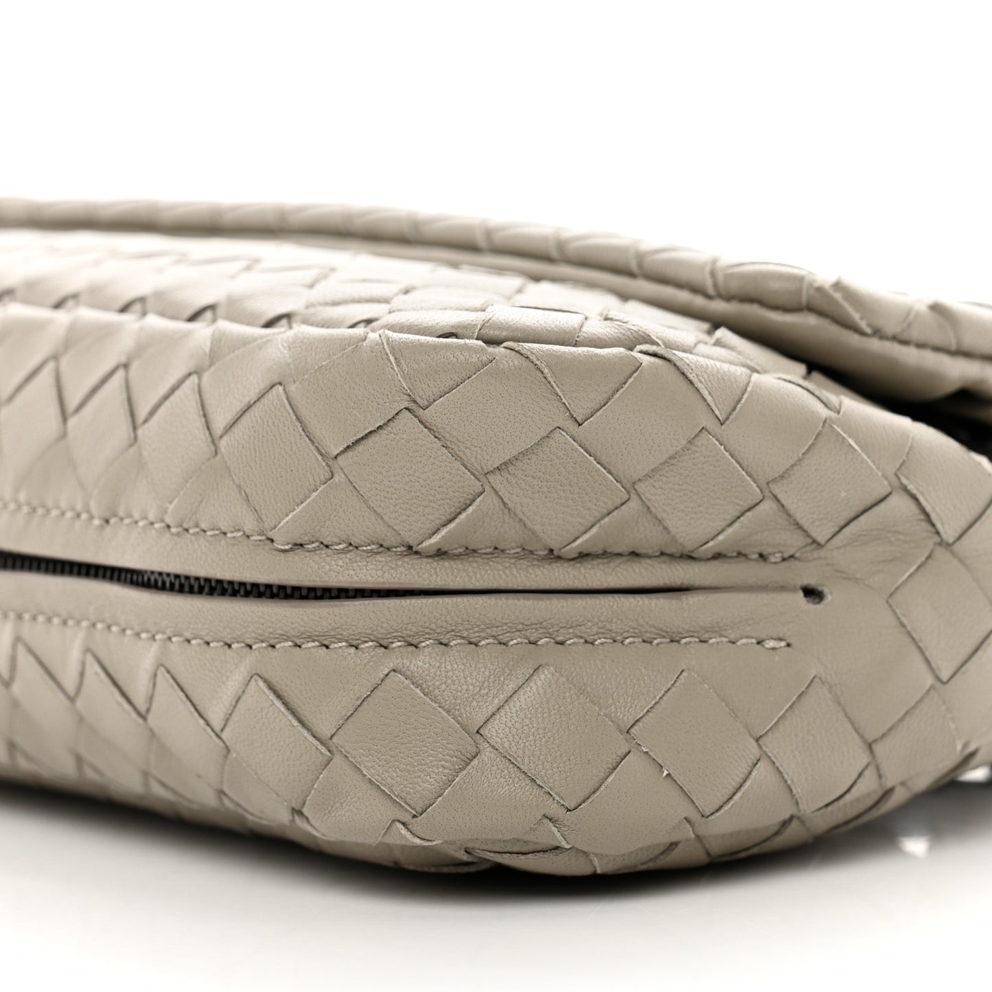 Nappa Intrecciato Chain Messenger Fume