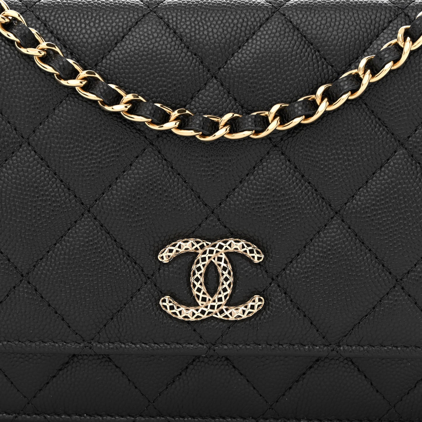 Caviar Quilted Perforated Metal CC Wallet On Chain WOC Black