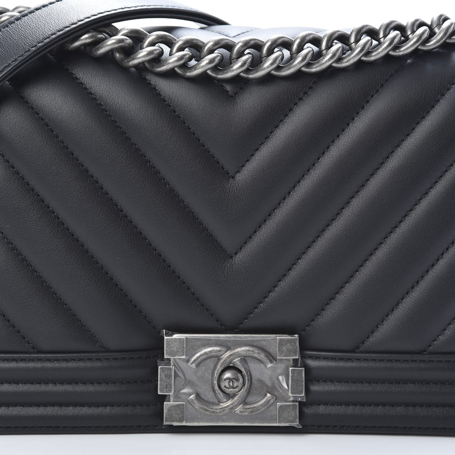 Lambskin Chevron Quilted Medium Boy Flap Black