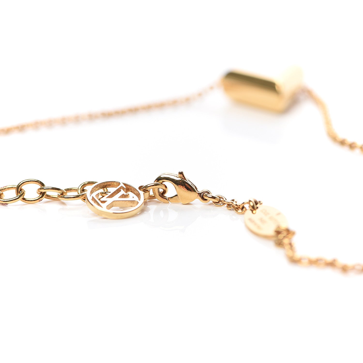 Louis Vuitton Essential V Necklace Gold 4 of 5