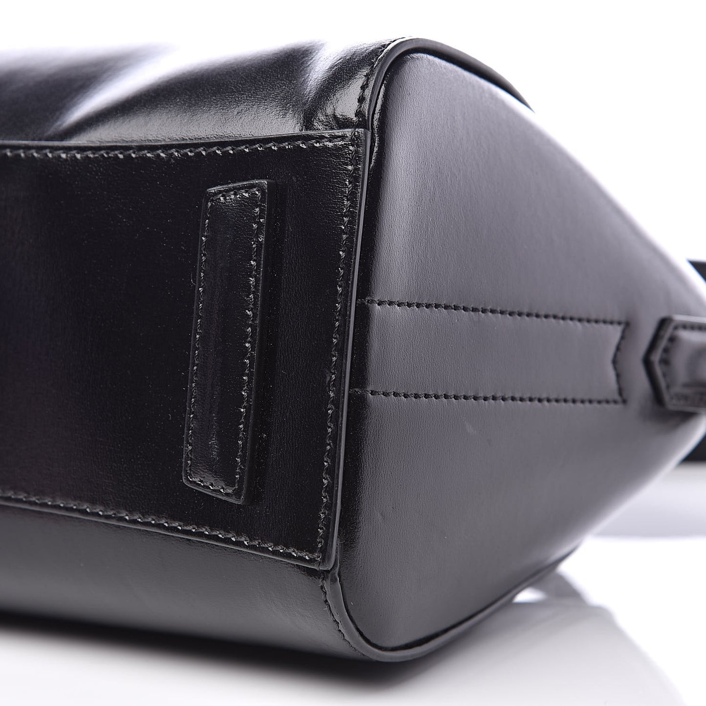 Shiny Lord Calfskin Mini Antigona Black