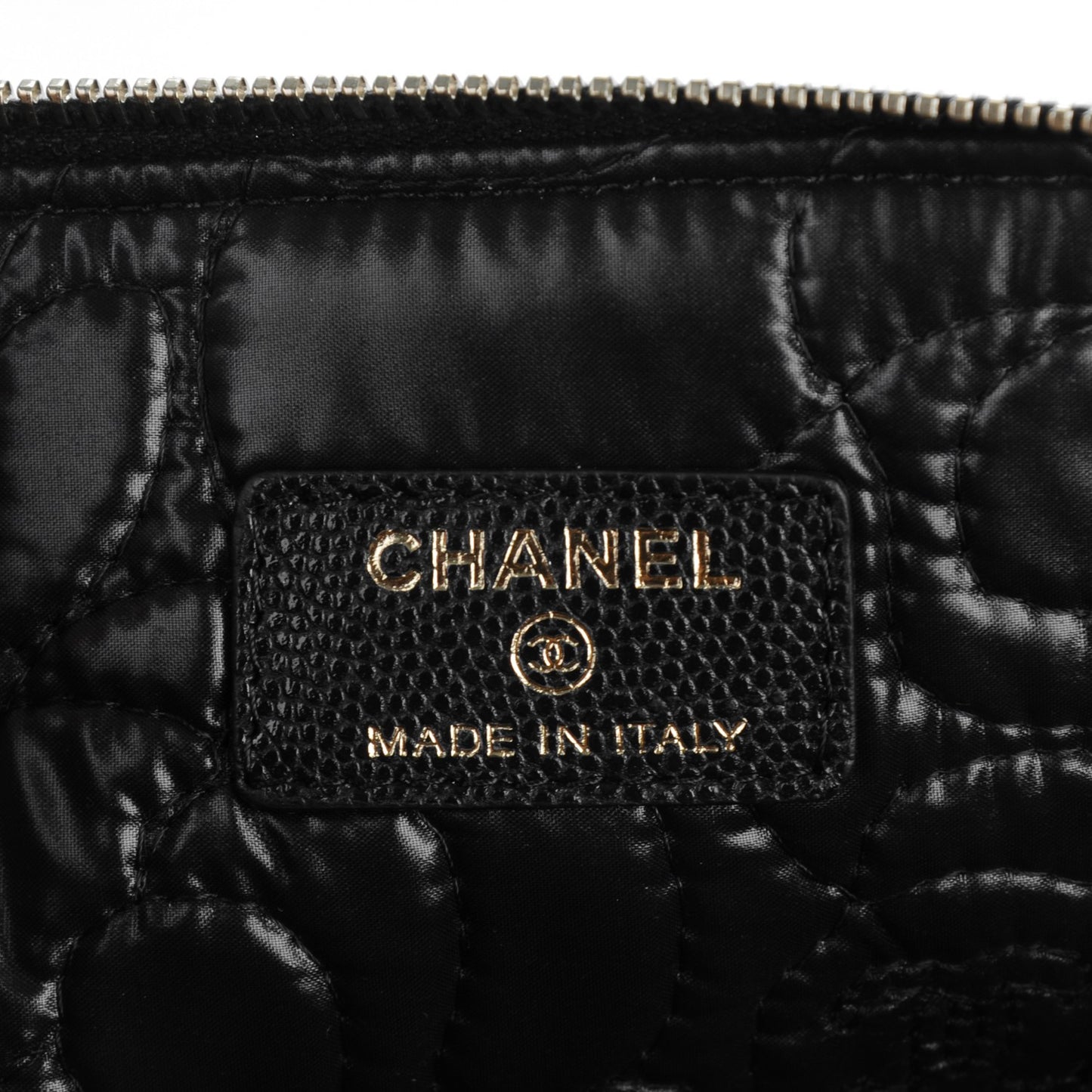Caviar Camellia Embossed Medium Cosmetic Case Black