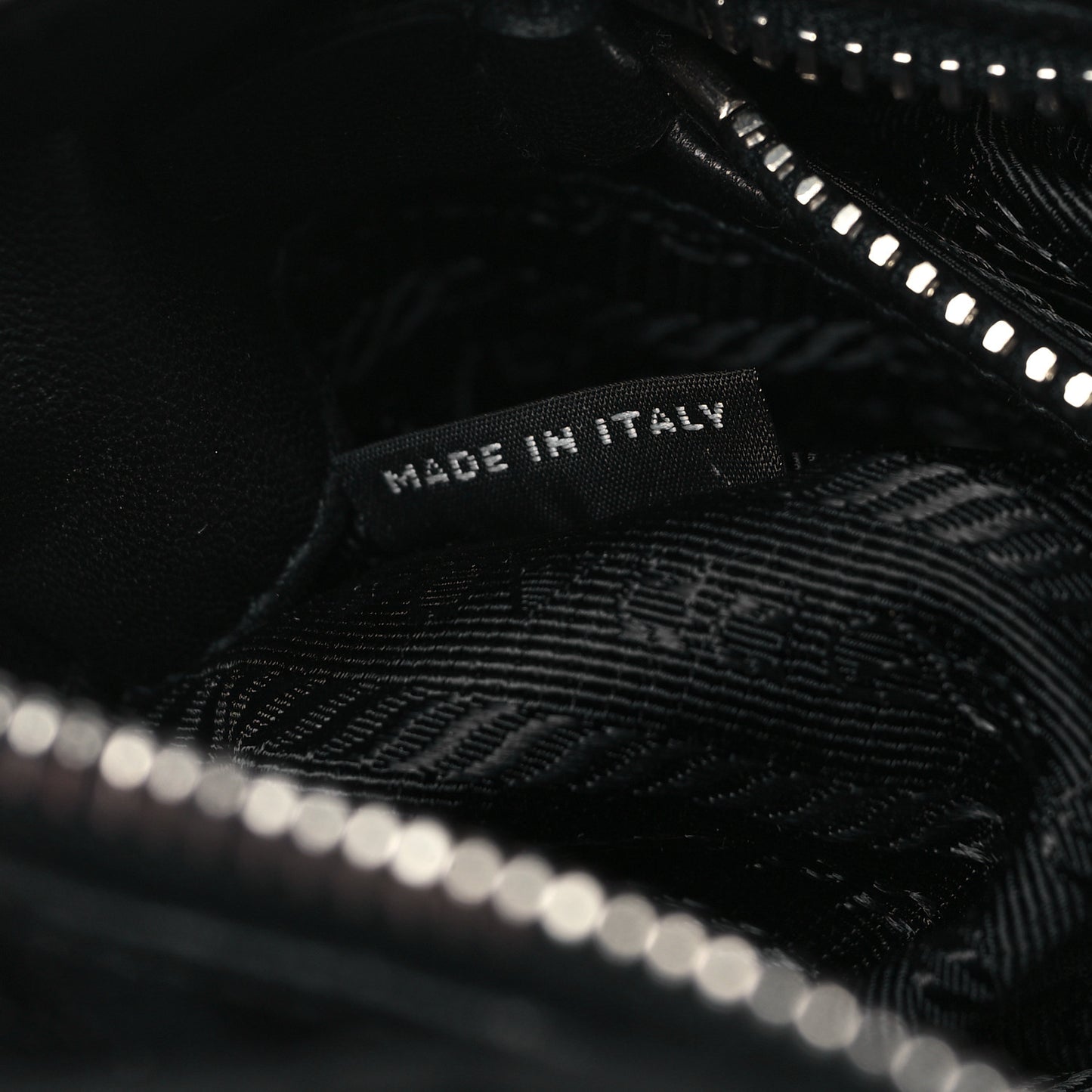 Tessuto Nylon Gaufre Shopping Satchel Black