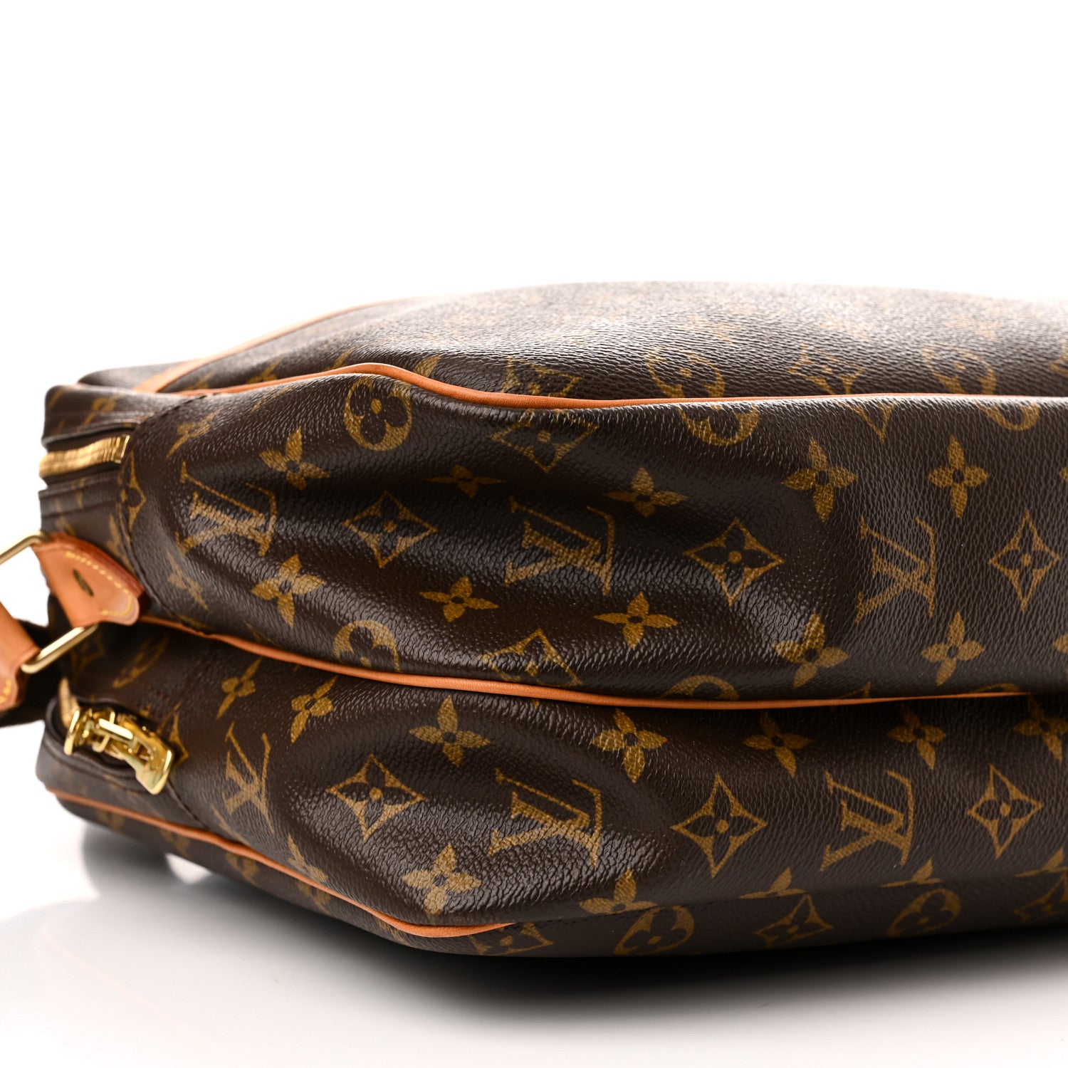 Louis Vuitton Monogram Reporter GM 9 of 10