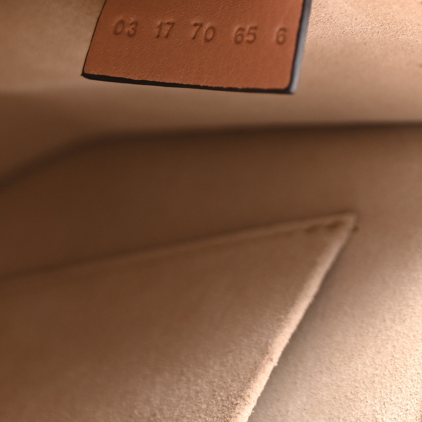 Calfskin Suede Medium Nile Bracelet Bag Biscotti Beige