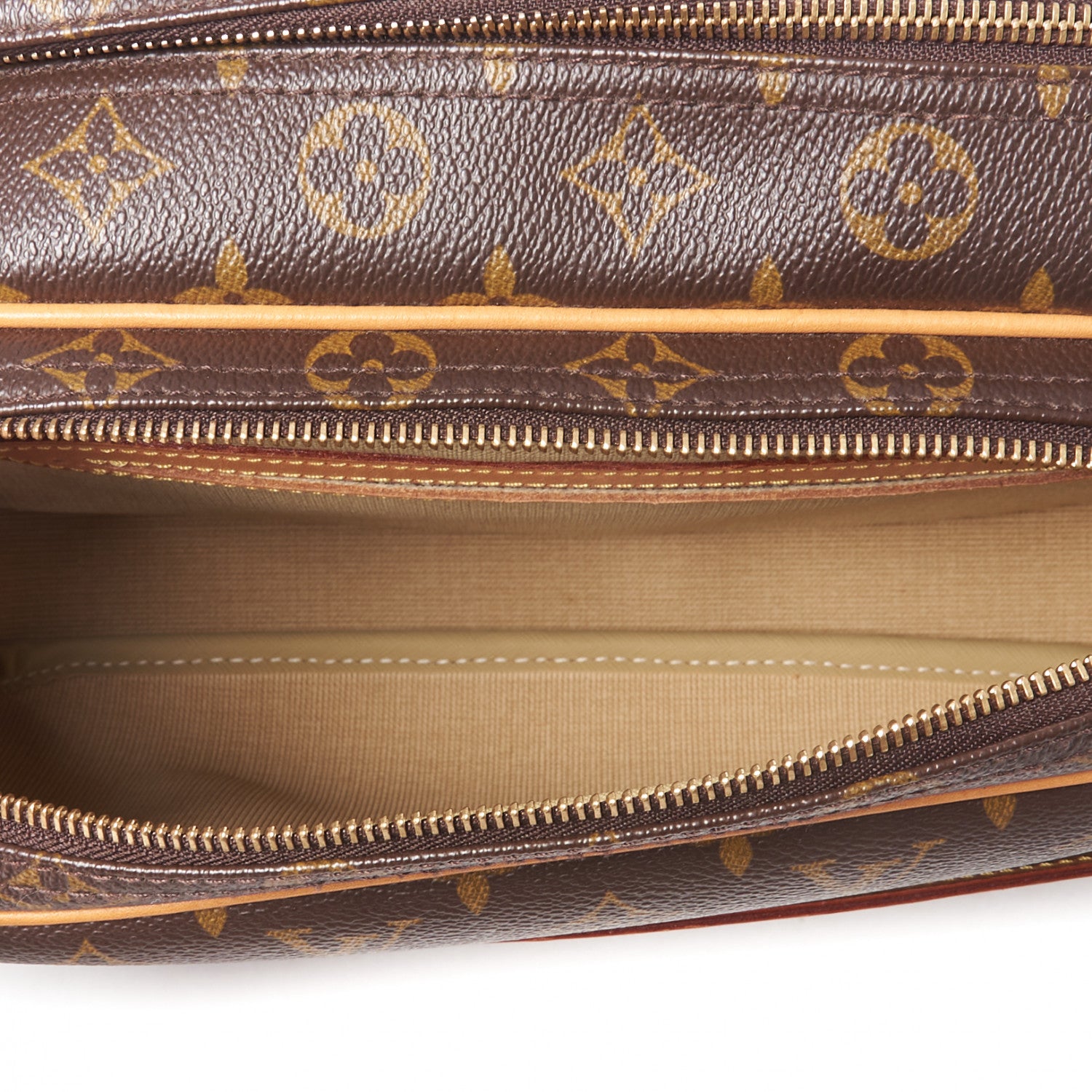 Louis Vuitton Monogram Reporter PM 7 of 9