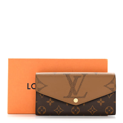 Louis Vuitton Reverse Monogram Giant Sarah Wallet 8 of 8