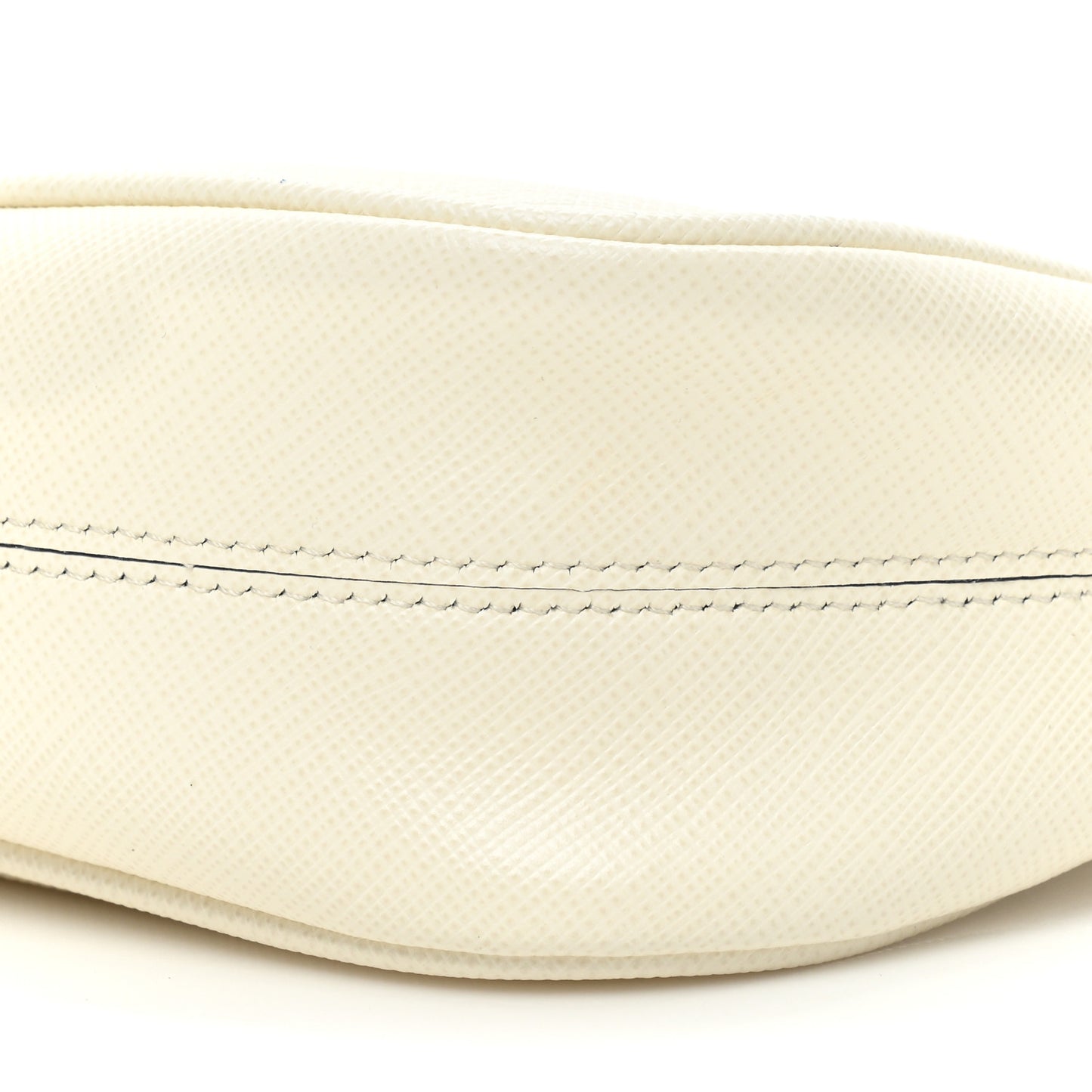 Saffiano Lux Re-Edition 2005 Shoulder Bag White