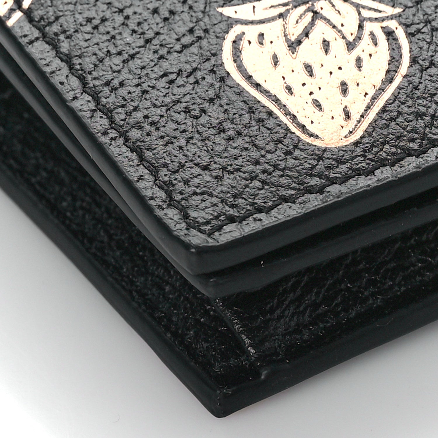 Gucci Textured Dollar Calfskin Berry Print GG Marmont Card Case Black Light Copper 7 of 9