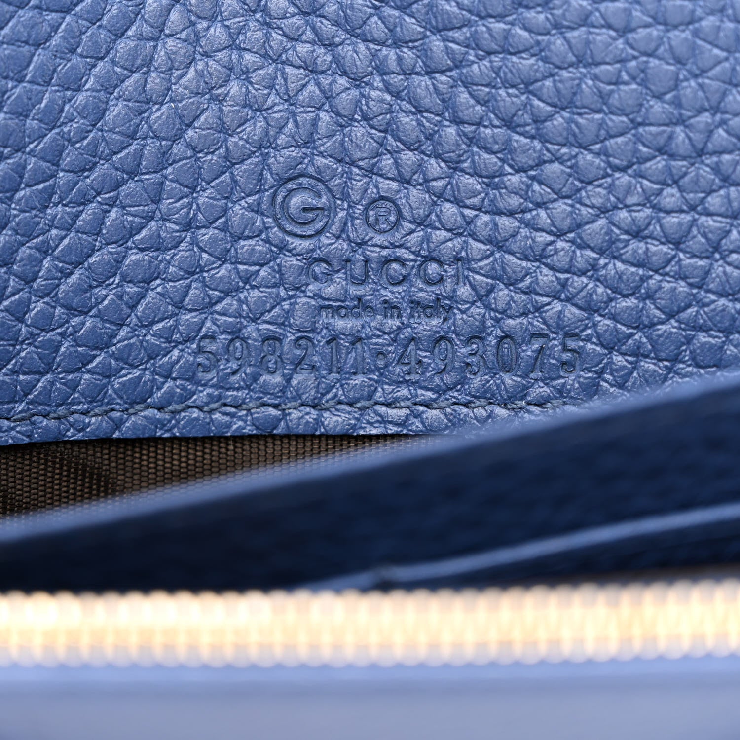 Gucci Pebbled Calfskin Soho Wallet On Chain Caspian 6 of 10