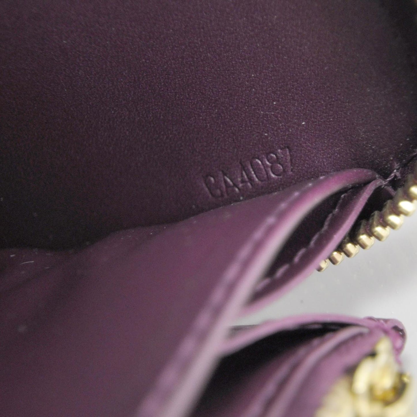 Vernis Zippy Wallet Violet