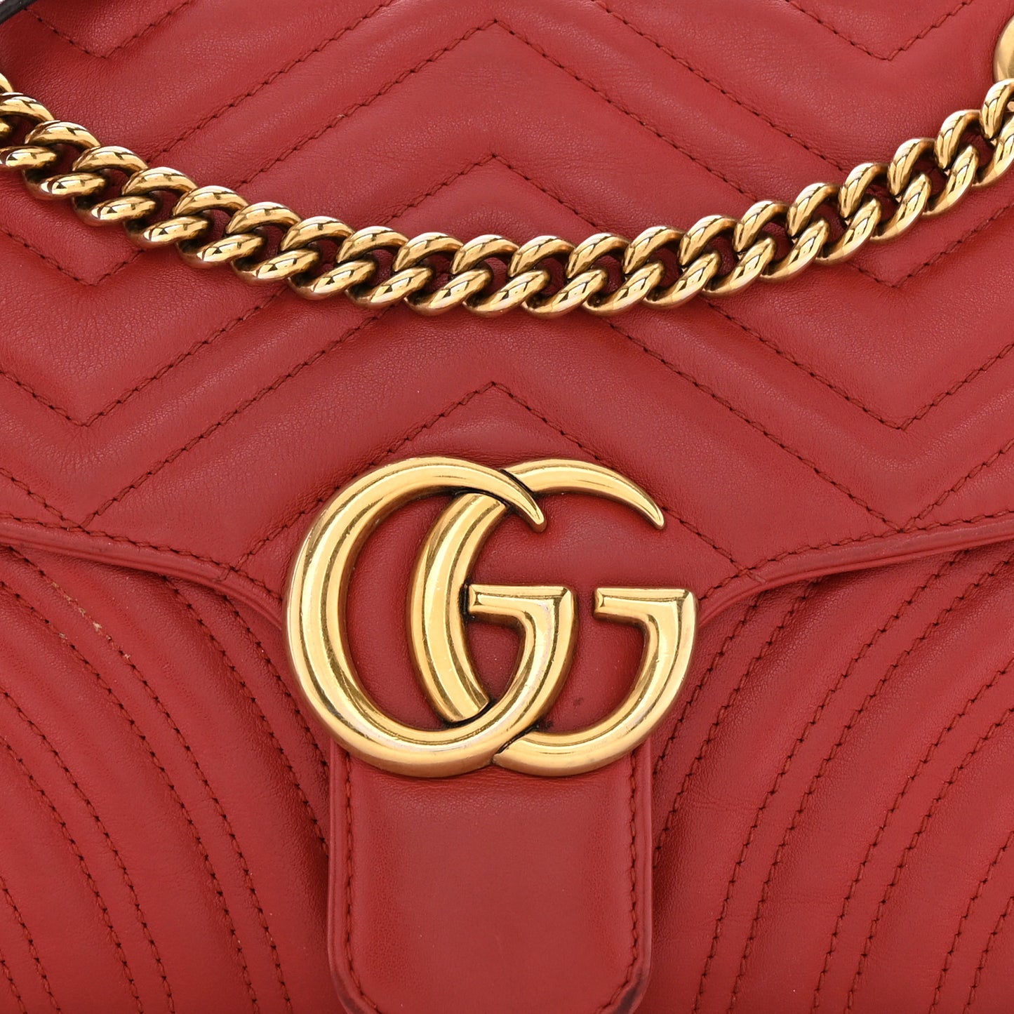 Calfskin Matelasse Small GG Marmont Shoulder Bag Hibiscus Red
