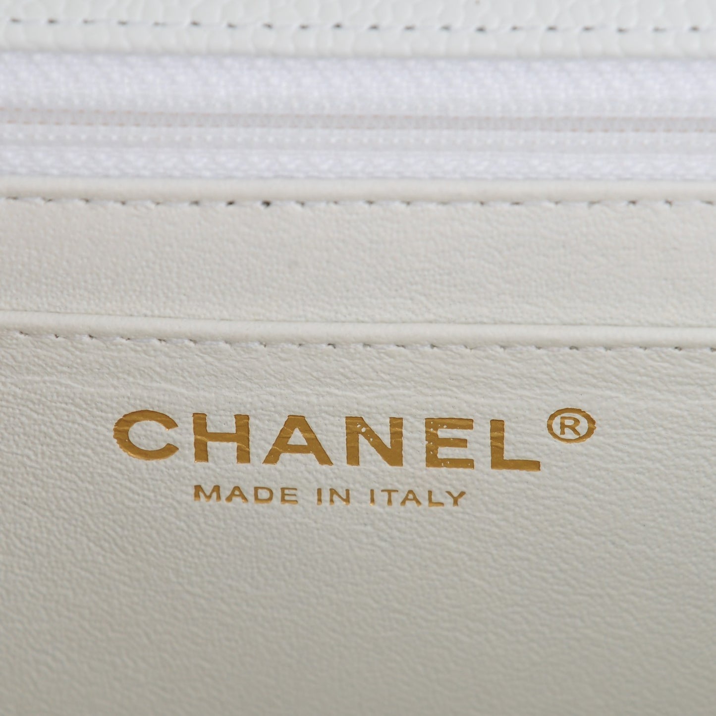 Caviar Quilted Jumbo Single Flap White