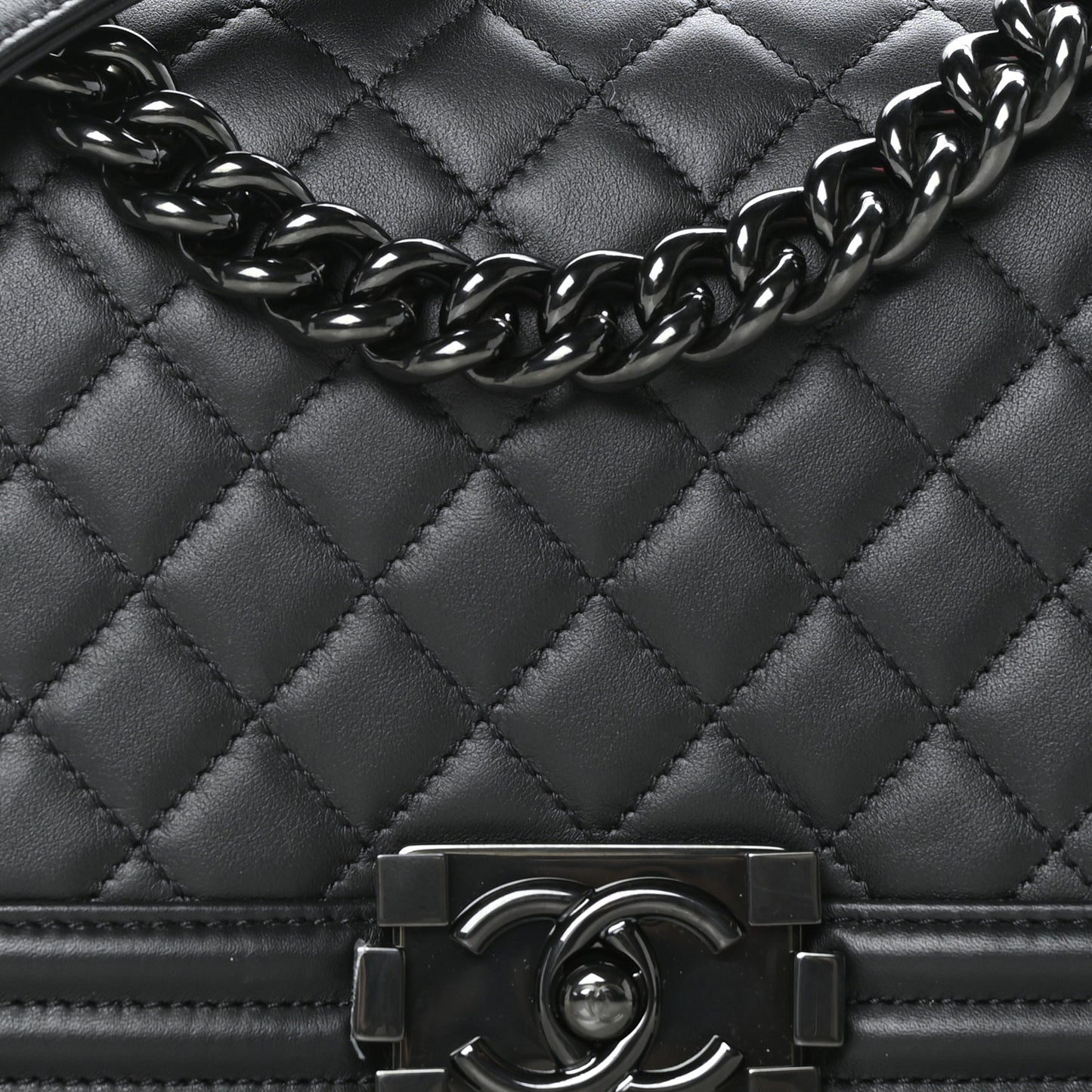 Calfskin Quilted Medium Boy Flap So Black