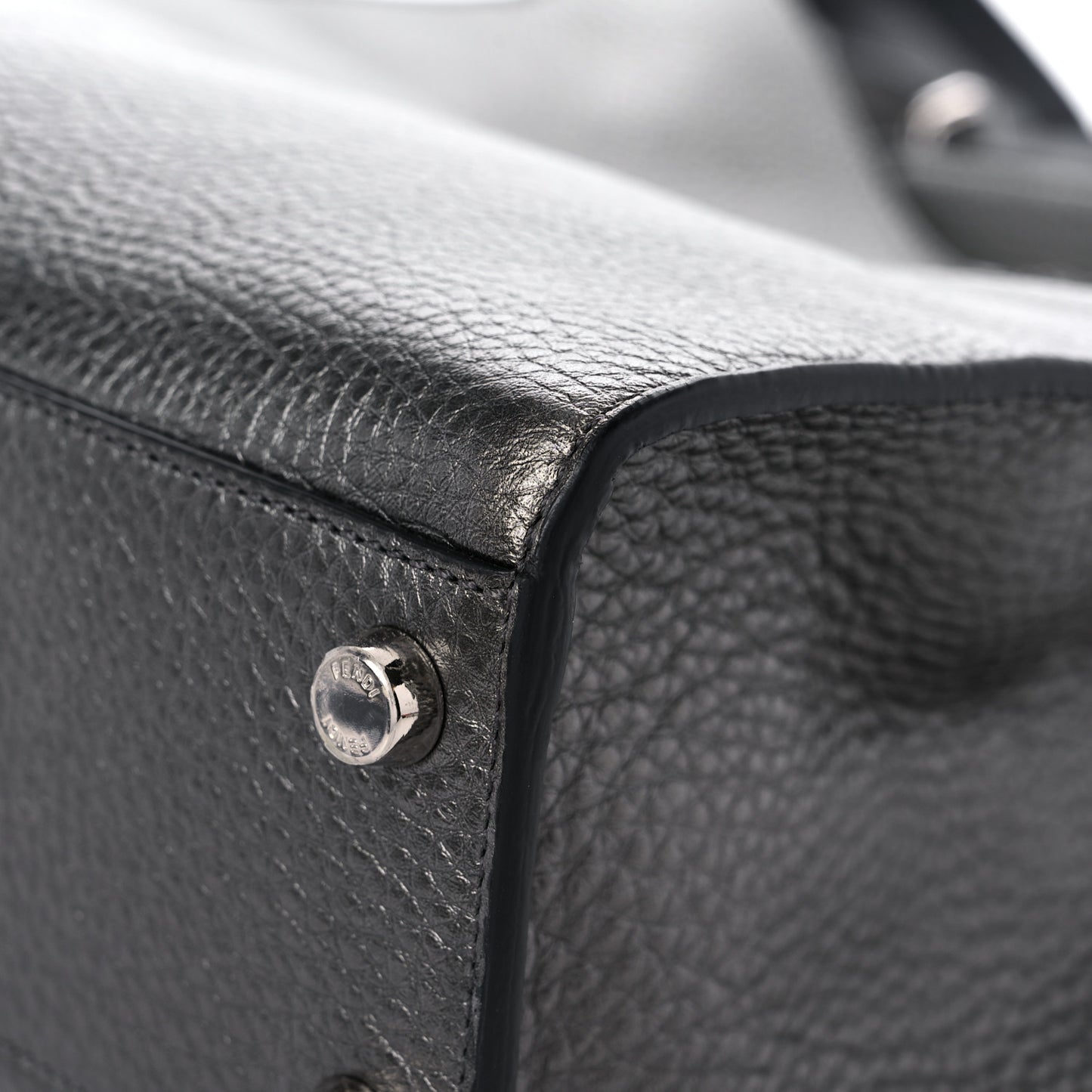 Cuoio Romano Medium Peekaboo X-Lite Fit Asfalto Latte