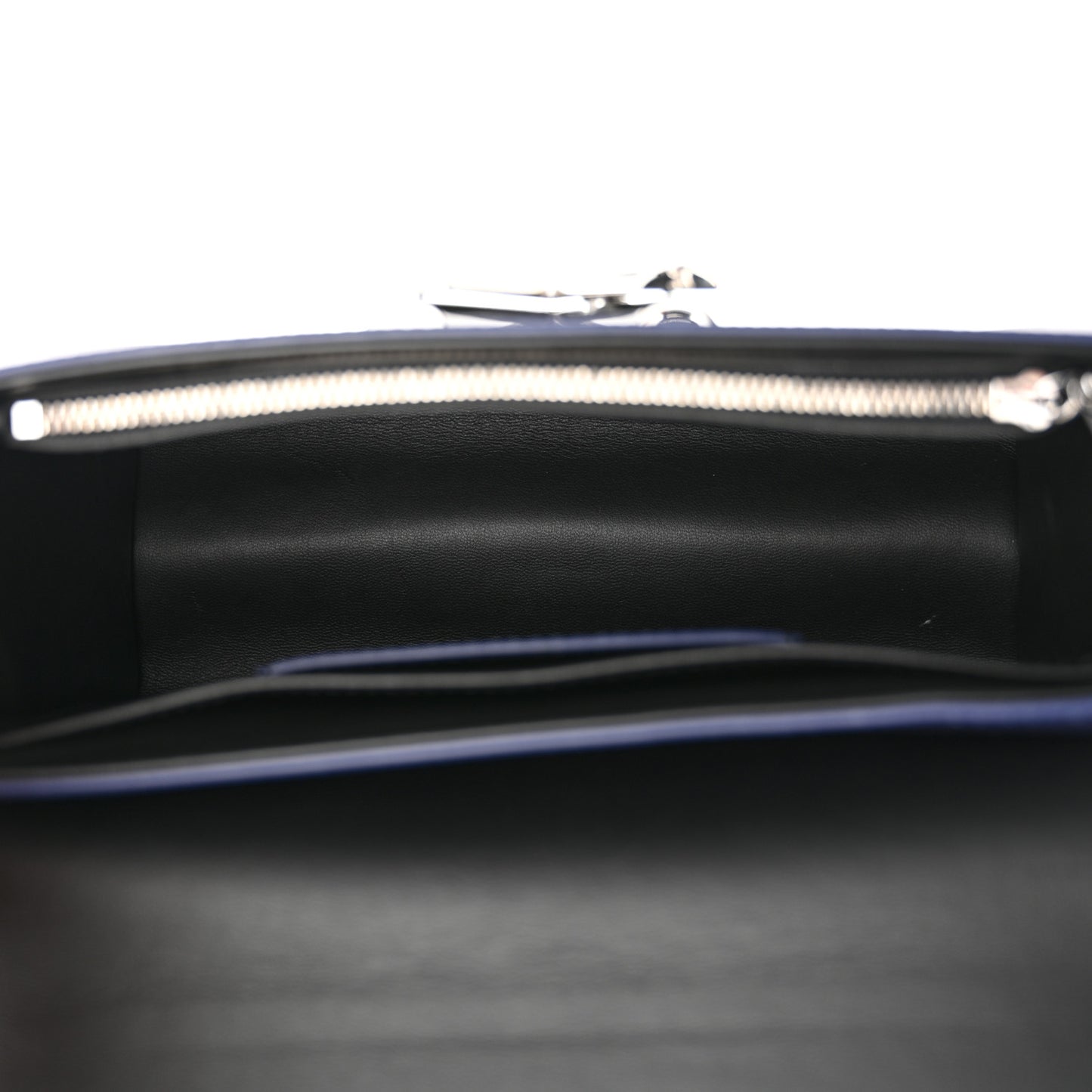 Epi Twist Shoulder Bag MM Indigo