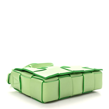 Bottega Veneta Grained Calfskin Maxi Intrecciato Cassette Crossbody Bag Pistachio 4 of 10