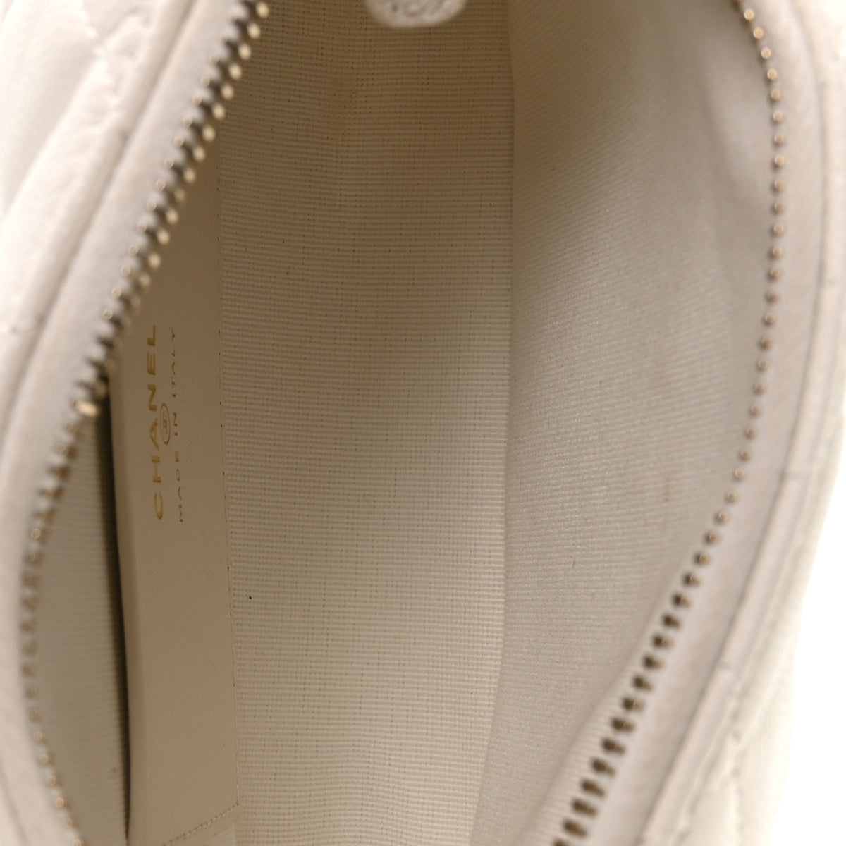 Chanel Caviar Quilted Hobo Clutch With Chain White 5 of 10