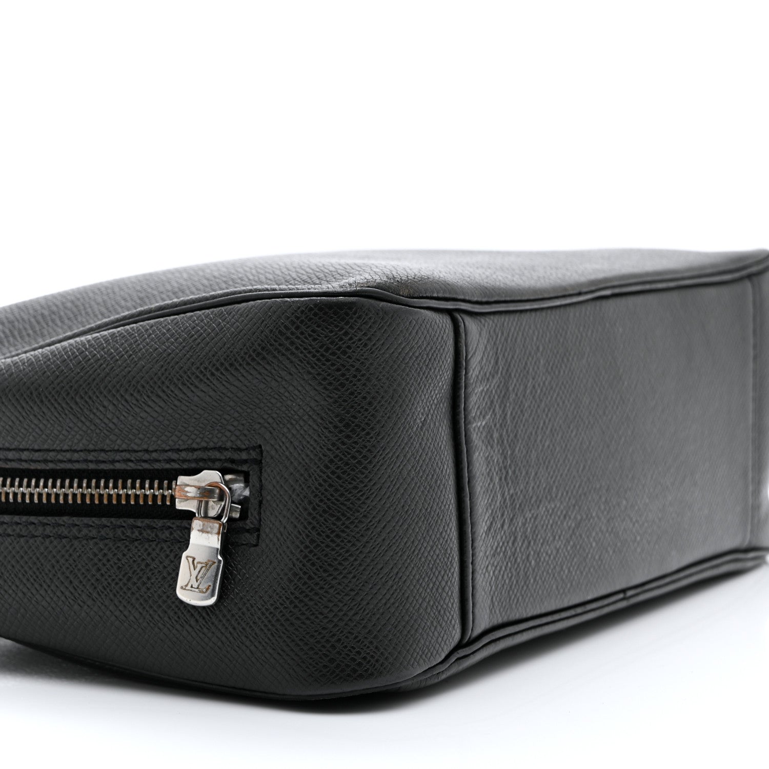 Louis Vuitton Taiga Trousse Toilette GM Ardoise 8 of 9