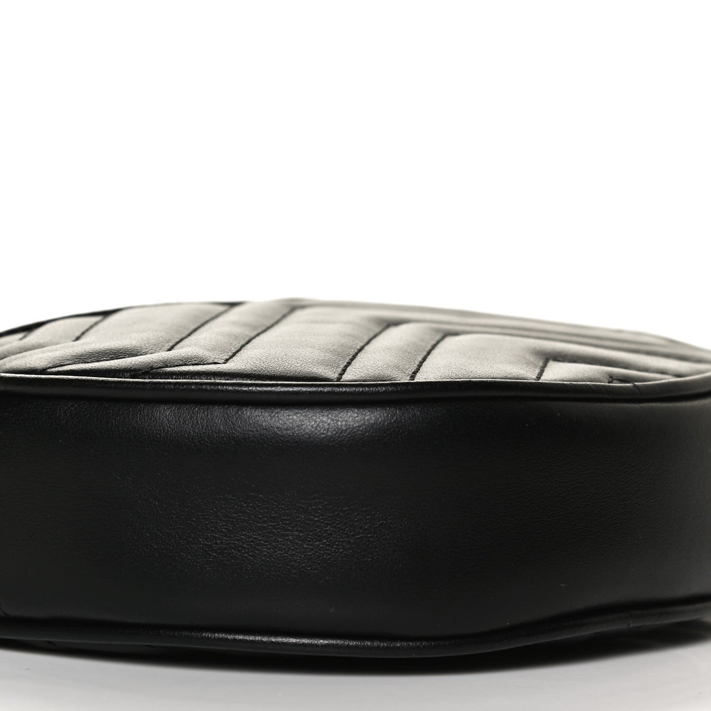 Calfskin Matelasse GG Marmont Round Wrist Wallet Black