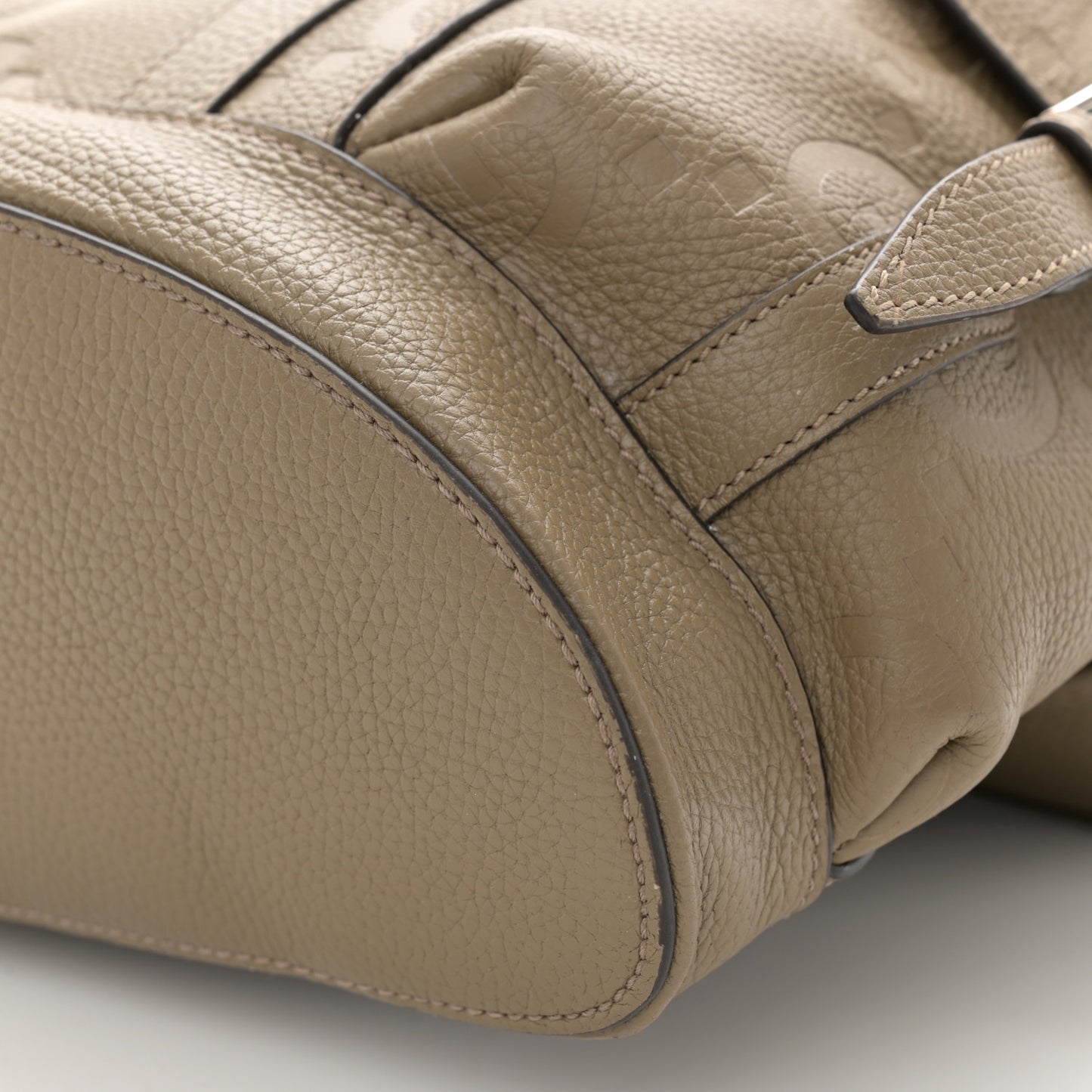Piuma Calfskin Jumbo GG Embossed Double Buckle Backpack Good Taupe