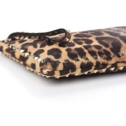 Valentino Garavani Calf Hair Leopard Print Rockstud Zip Wristlet Pouch Leopard 8 of 9