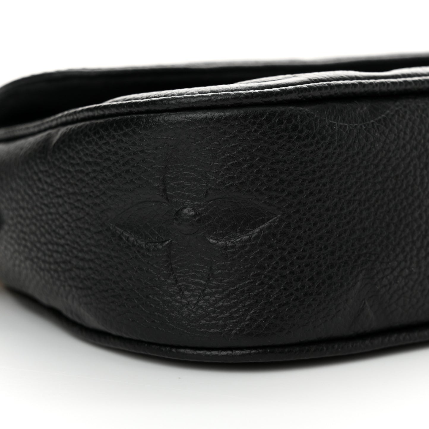 Empreinte Monogram Giant Ivy Wallet On Chain Black