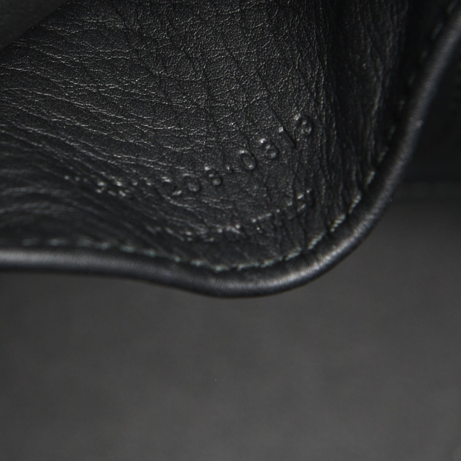 Saint Laurent Calfskin Medium Classic Y Cabas Black 7 of 9