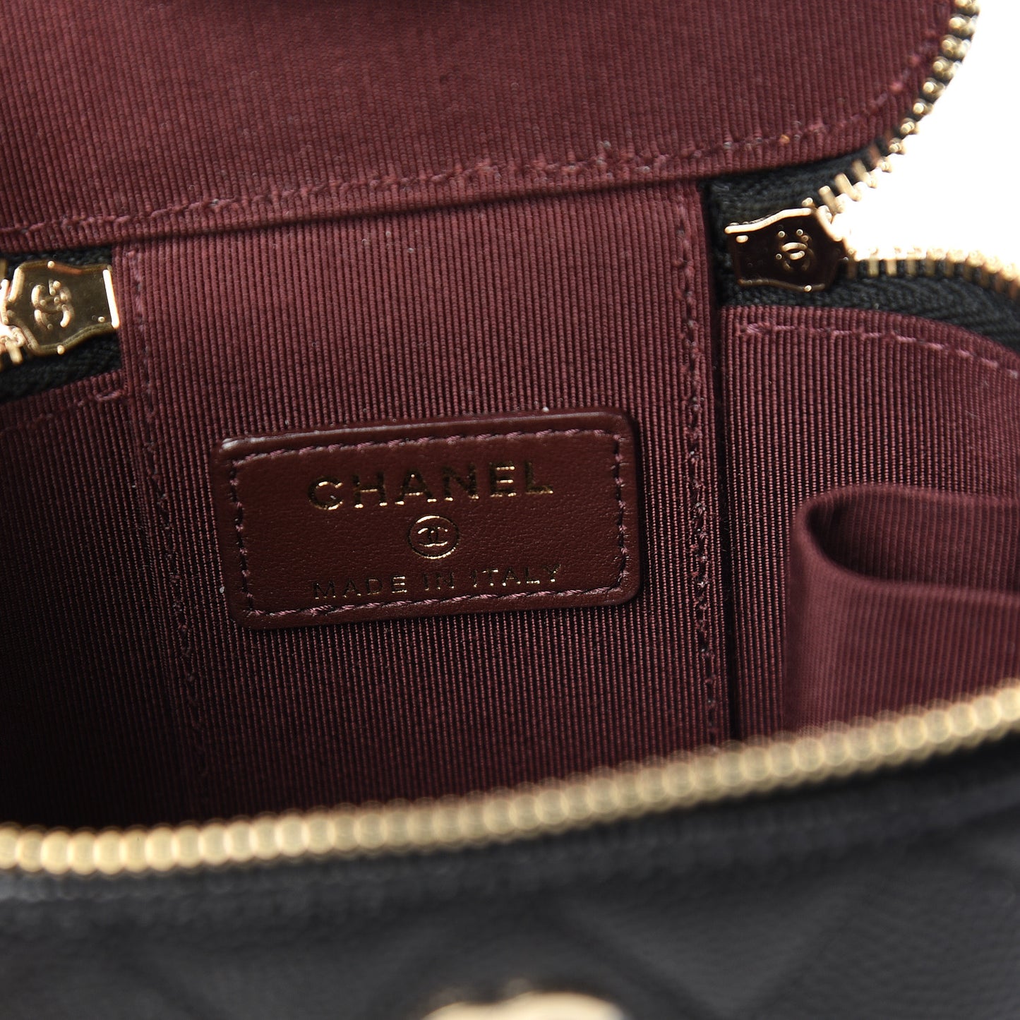 Caviar Quilted Mini Vanity Case With Chain Black
