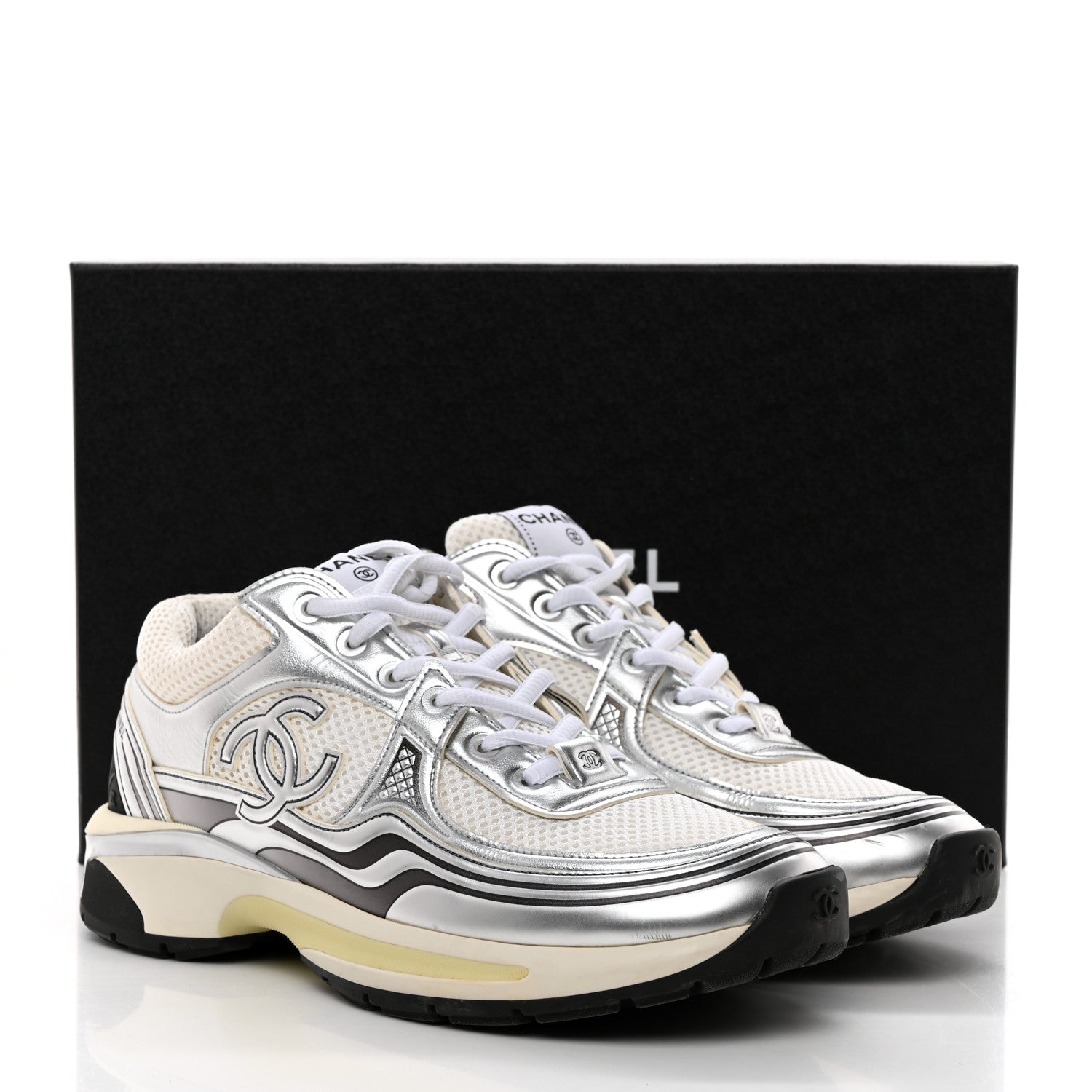 Chanel Fabric Laminated Calfskin Stretch CC Womens Sneakers 38.5 White Silver 11 of 11