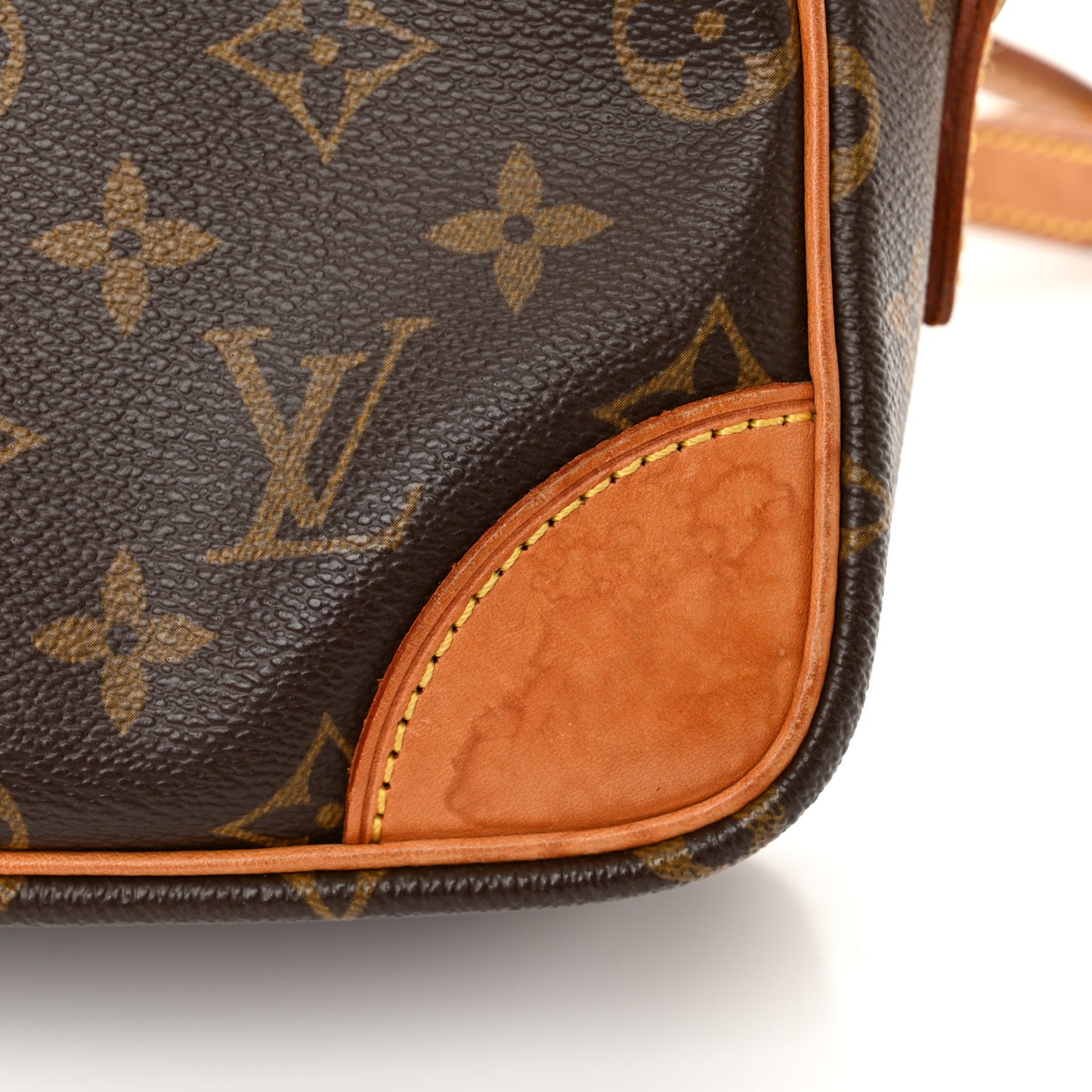 LOUIS VUITTON Monogram Trocadero 27