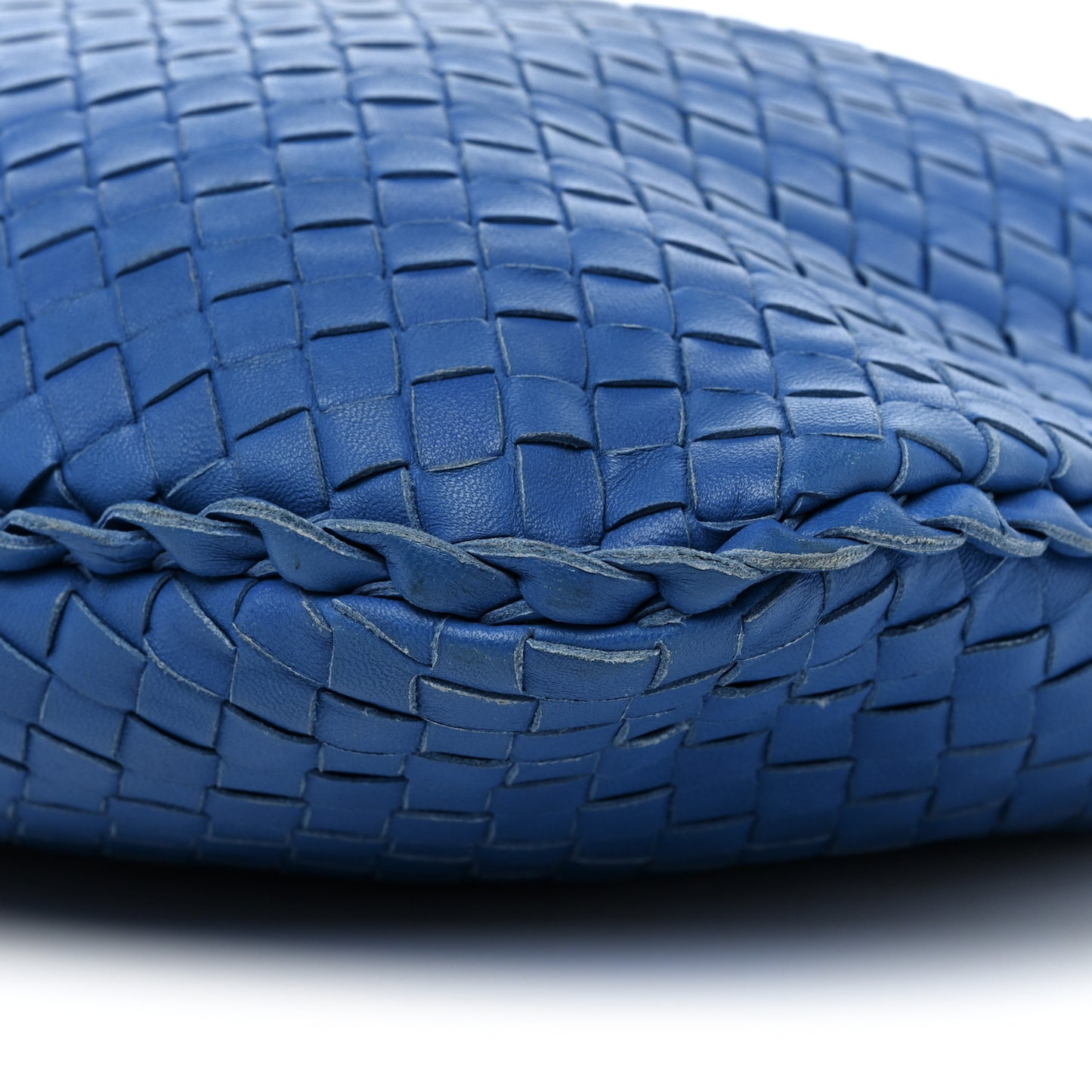 Nappa Intrecciato Medium Veneta Hobo Signal Blue