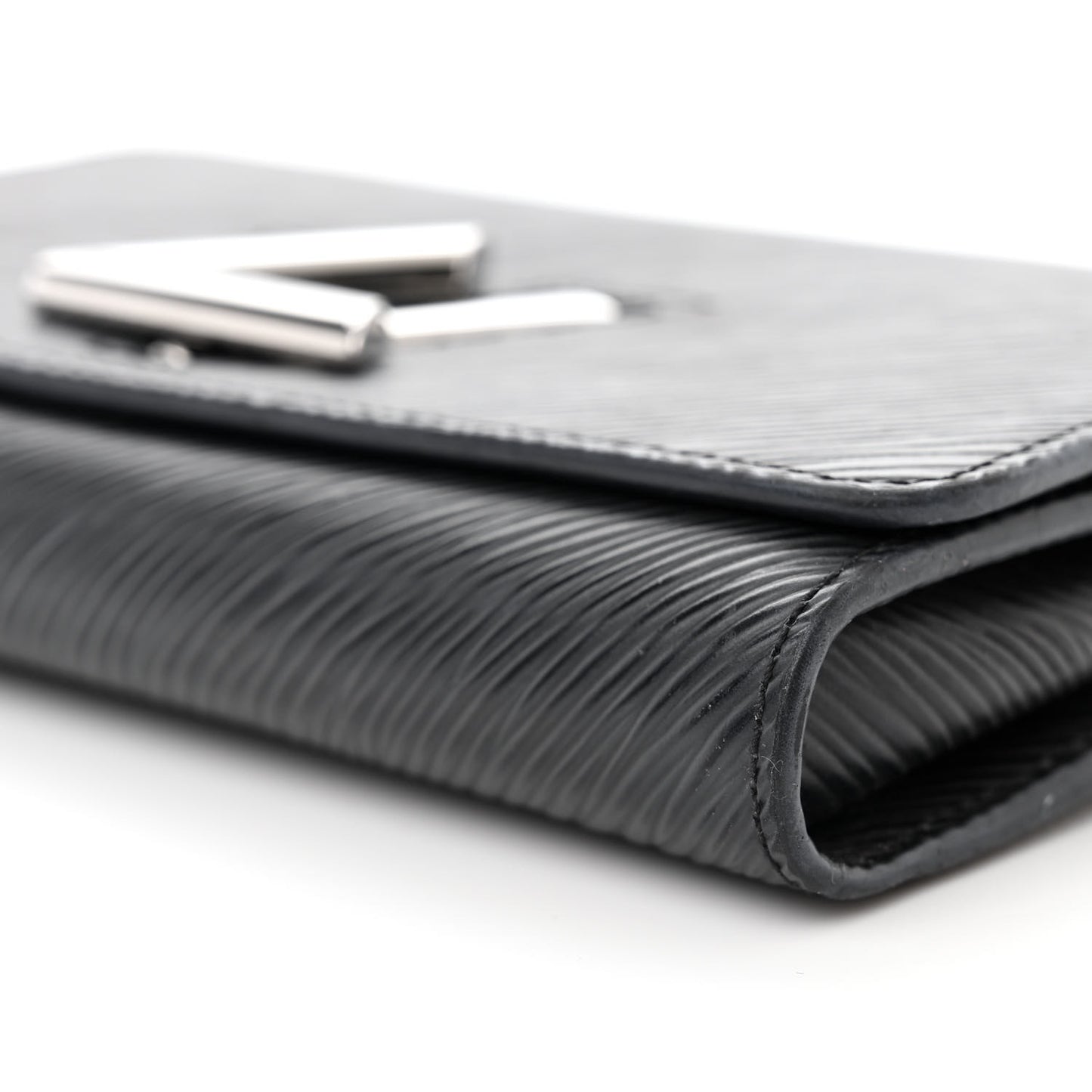 Epi Twist Chain Wallet Black