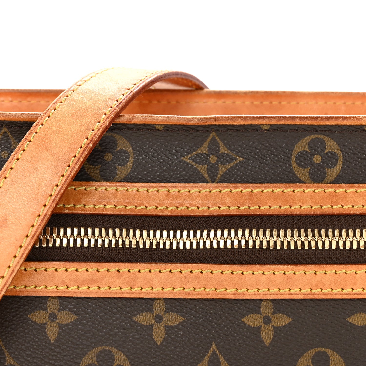 Louis Vuitton Monogram Hudson GM 7 of 9