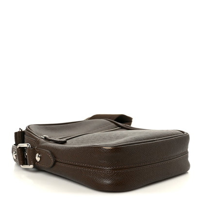 Louis Vuitton Taiga Dimitri Grizzli 4 of 10